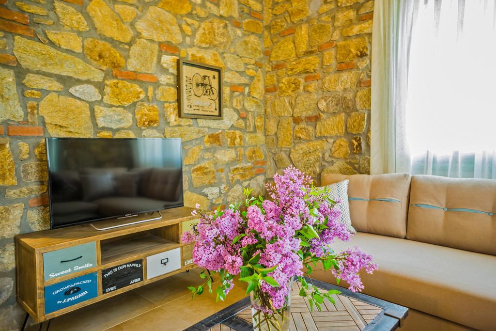 Mediterraneo Luxury Suites Halkidiki 보우르보우로우 외부 사진