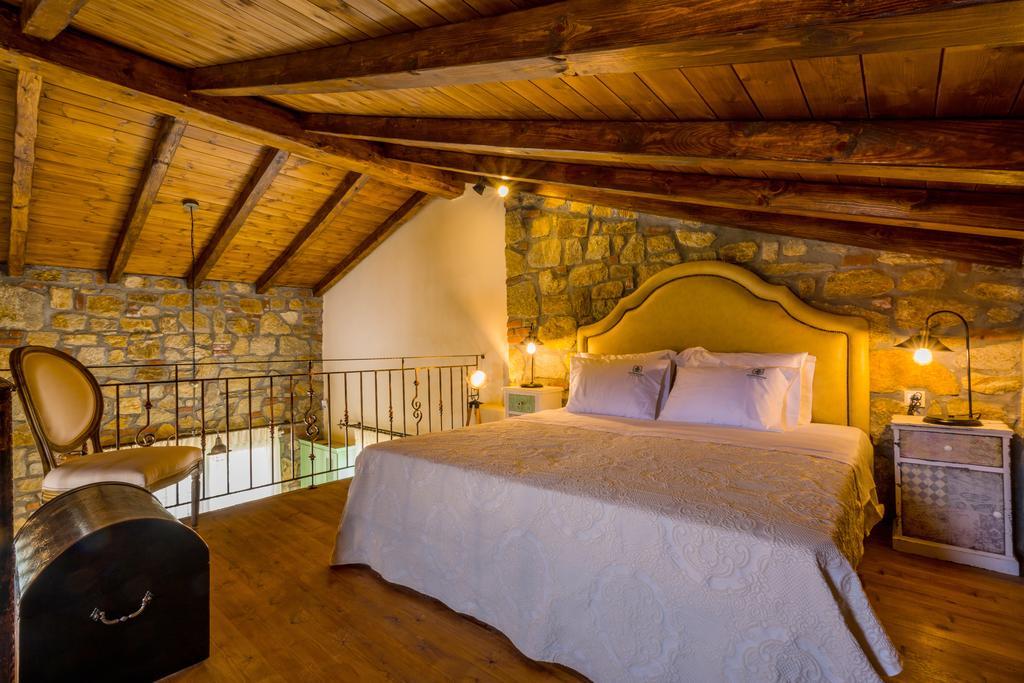 Mediterraneo Luxury Suites Halkidiki 보우르보우로우 외부 사진