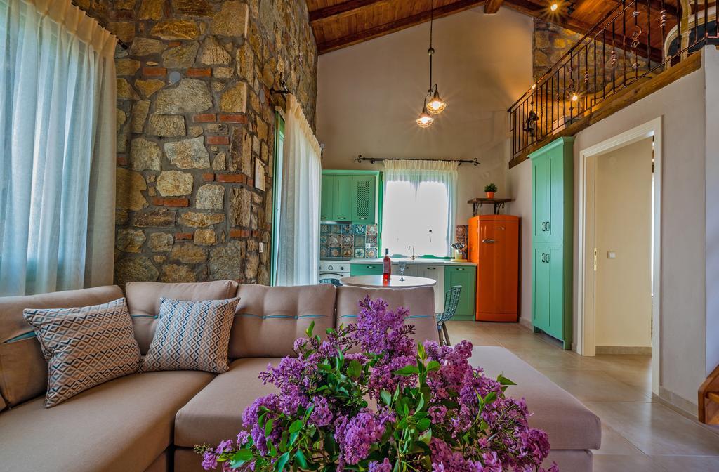 Mediterraneo Luxury Suites Halkidiki 보우르보우로우 외부 사진