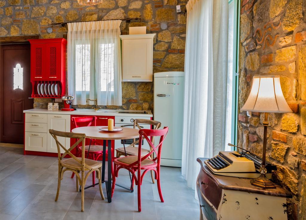 Mediterraneo Luxury Suites Halkidiki 보우르보우로우 외부 사진