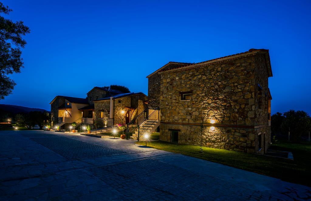 Mediterraneo Luxury Suites Halkidiki 보우르보우로우 외부 사진