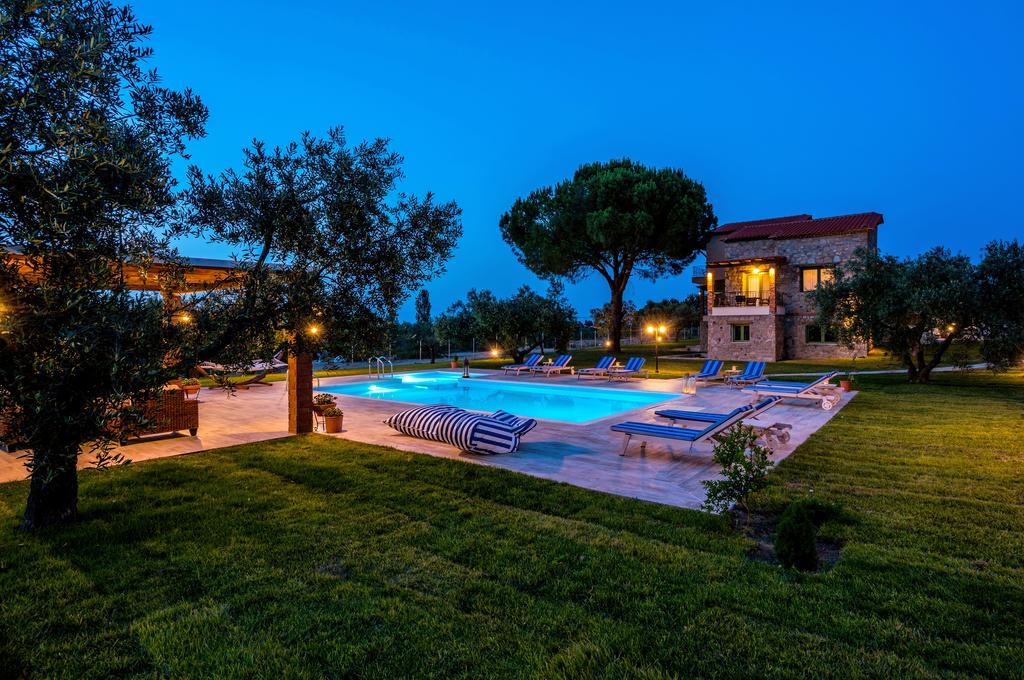 Mediterraneo Luxury Suites Halkidiki 보우르보우로우 외부 사진
