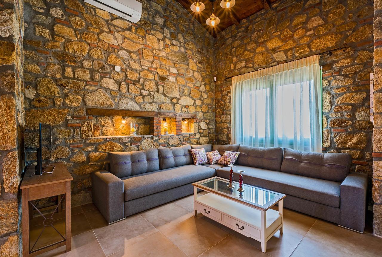 Mediterraneo Luxury Suites Halkidiki 보우르보우로우 외부 사진