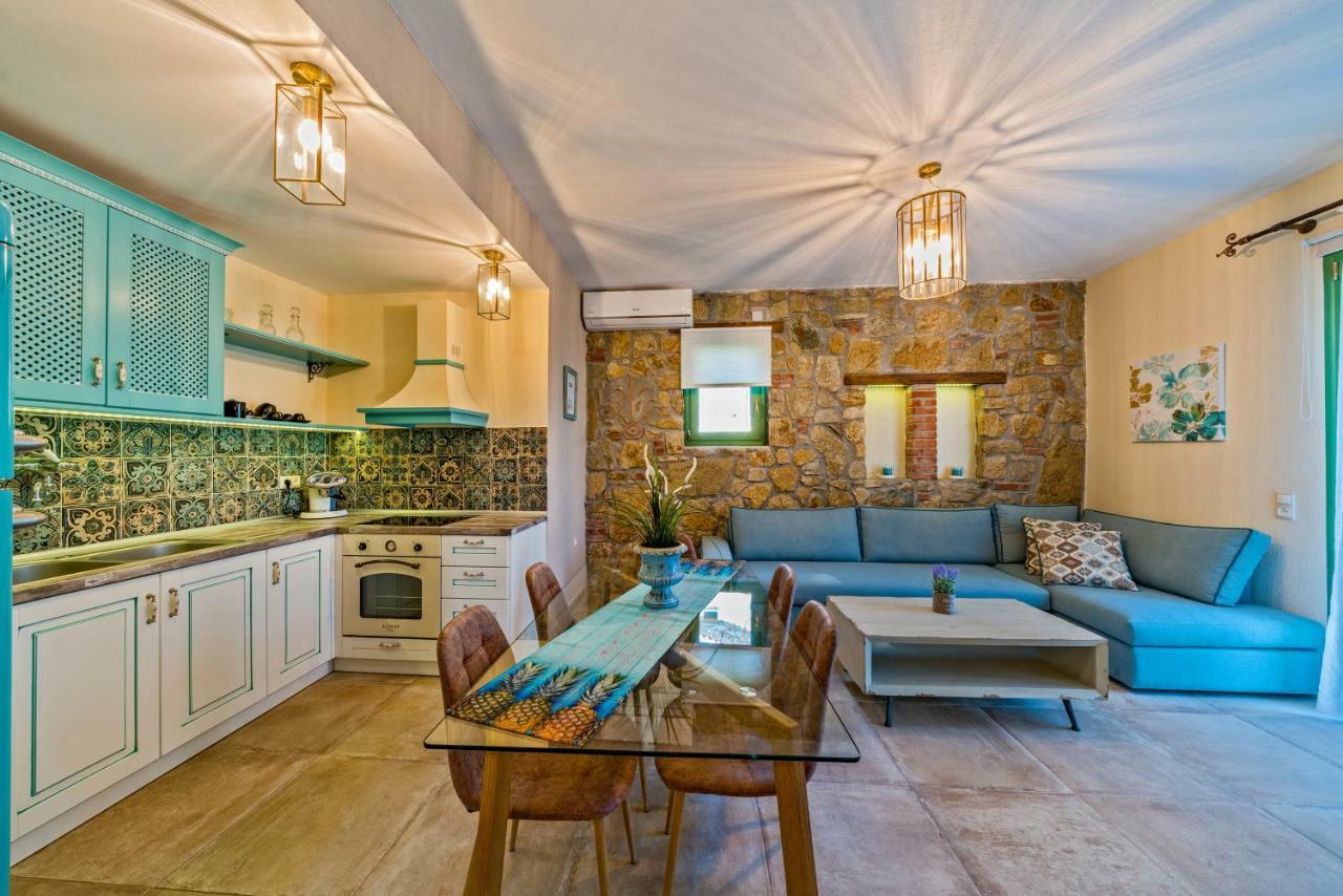 Mediterraneo Luxury Suites Halkidiki 보우르보우로우 외부 사진