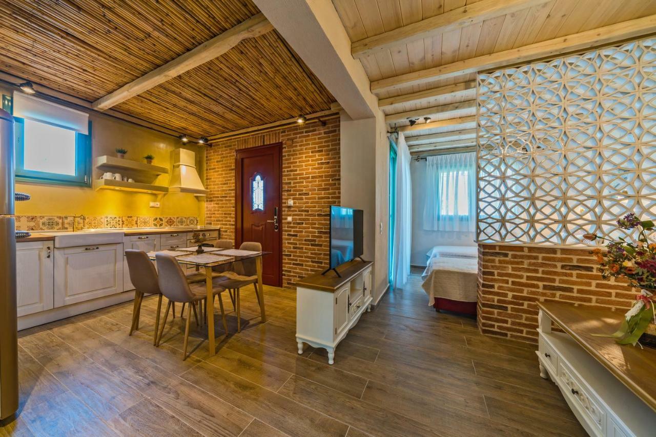 Mediterraneo Luxury Suites Halkidiki 보우르보우로우 외부 사진