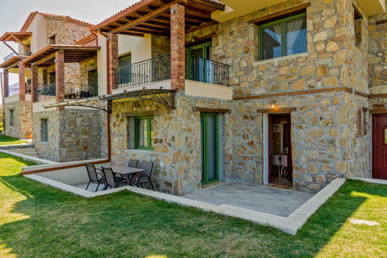 Mediterraneo Luxury Suites Halkidiki 보우르보우로우 외부 사진
